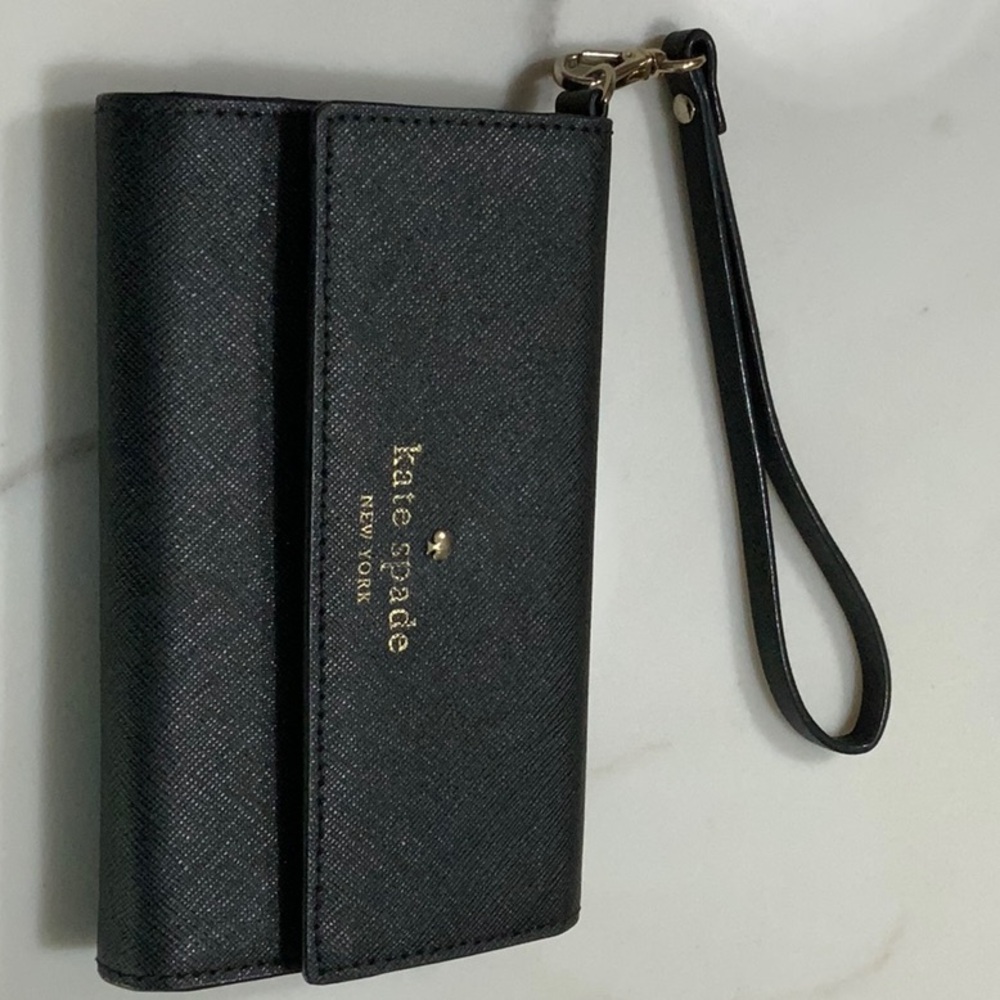 KATE SPADE Black Cedar Street Iphone Wristlet NWOT